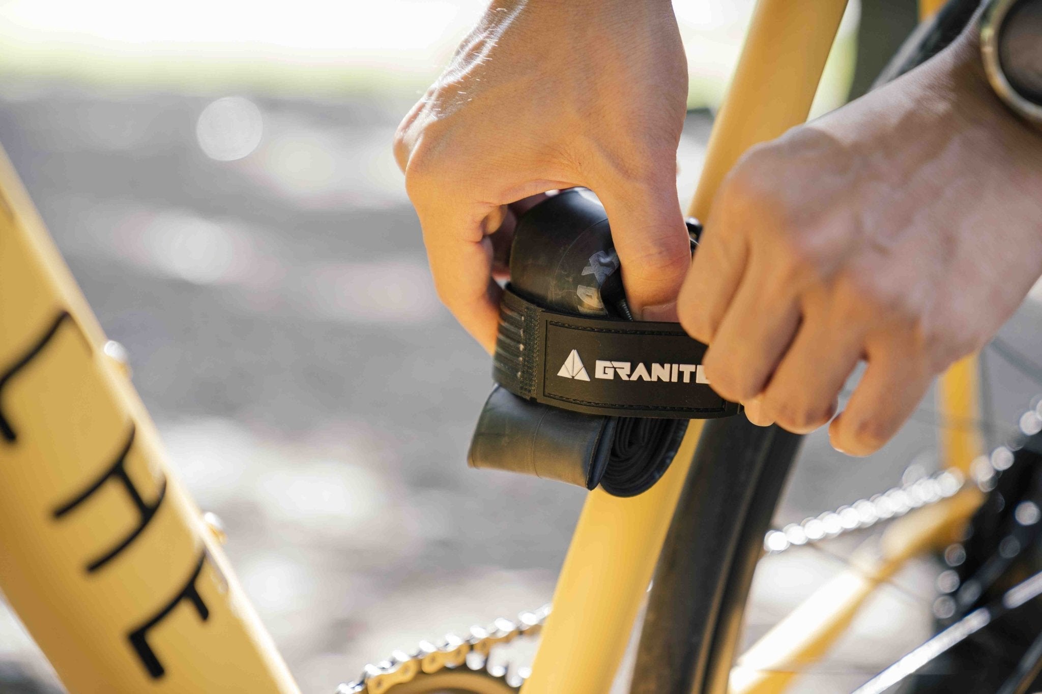 Granite Portaledge / Black,Bottle cage mount strap system - image 2