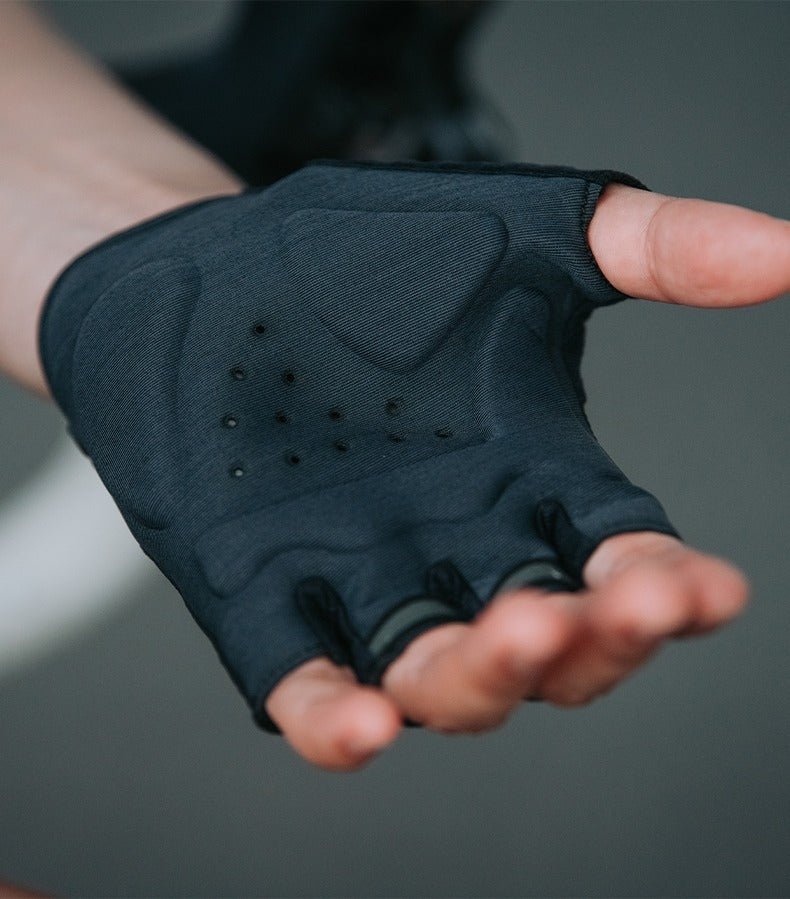 Monton Shadow Gloves - Black - image 2