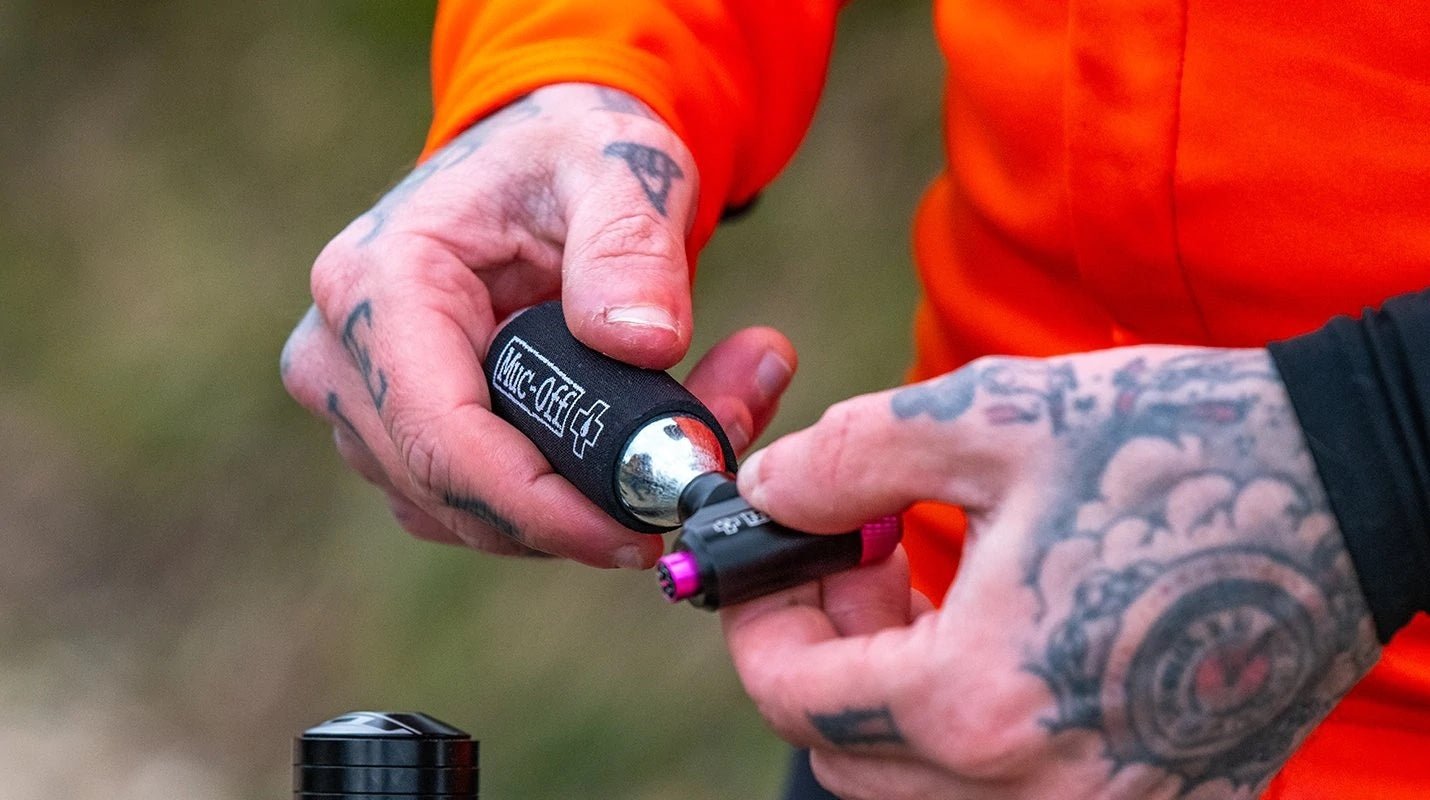 Muc off CO2 Inflator Kit - image 3