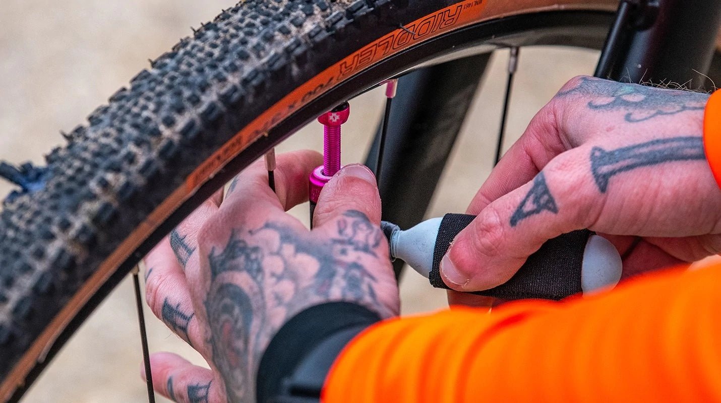 Muc off CO2 Inflator Kit - image 2