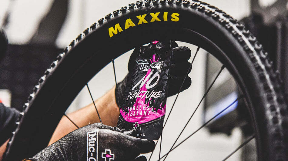 Muc off No Puncture Hassle Tubeless Sealant - image 5